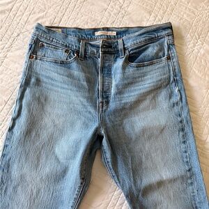 Levi's Women's wedgie straight- Light Blue